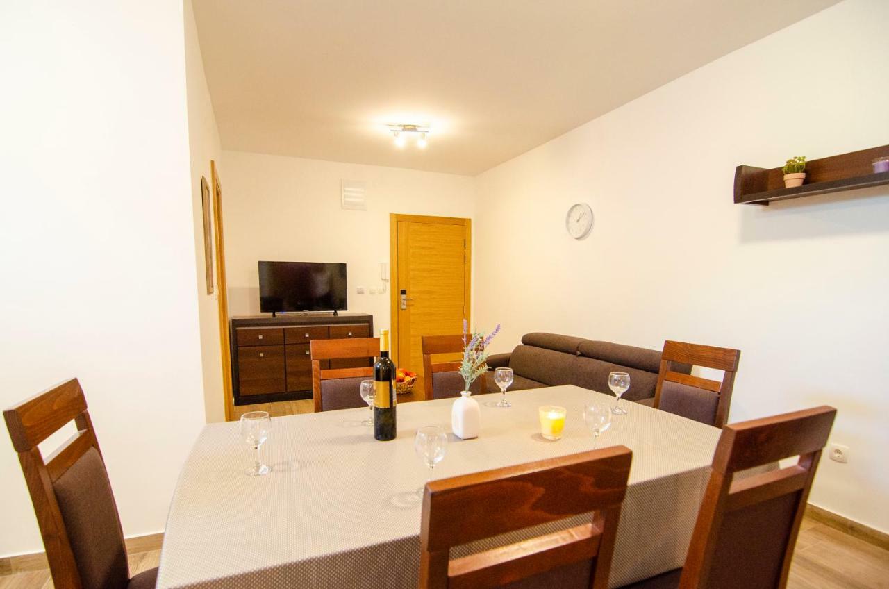 Apartments Sara 4 Bol Extérieur photo