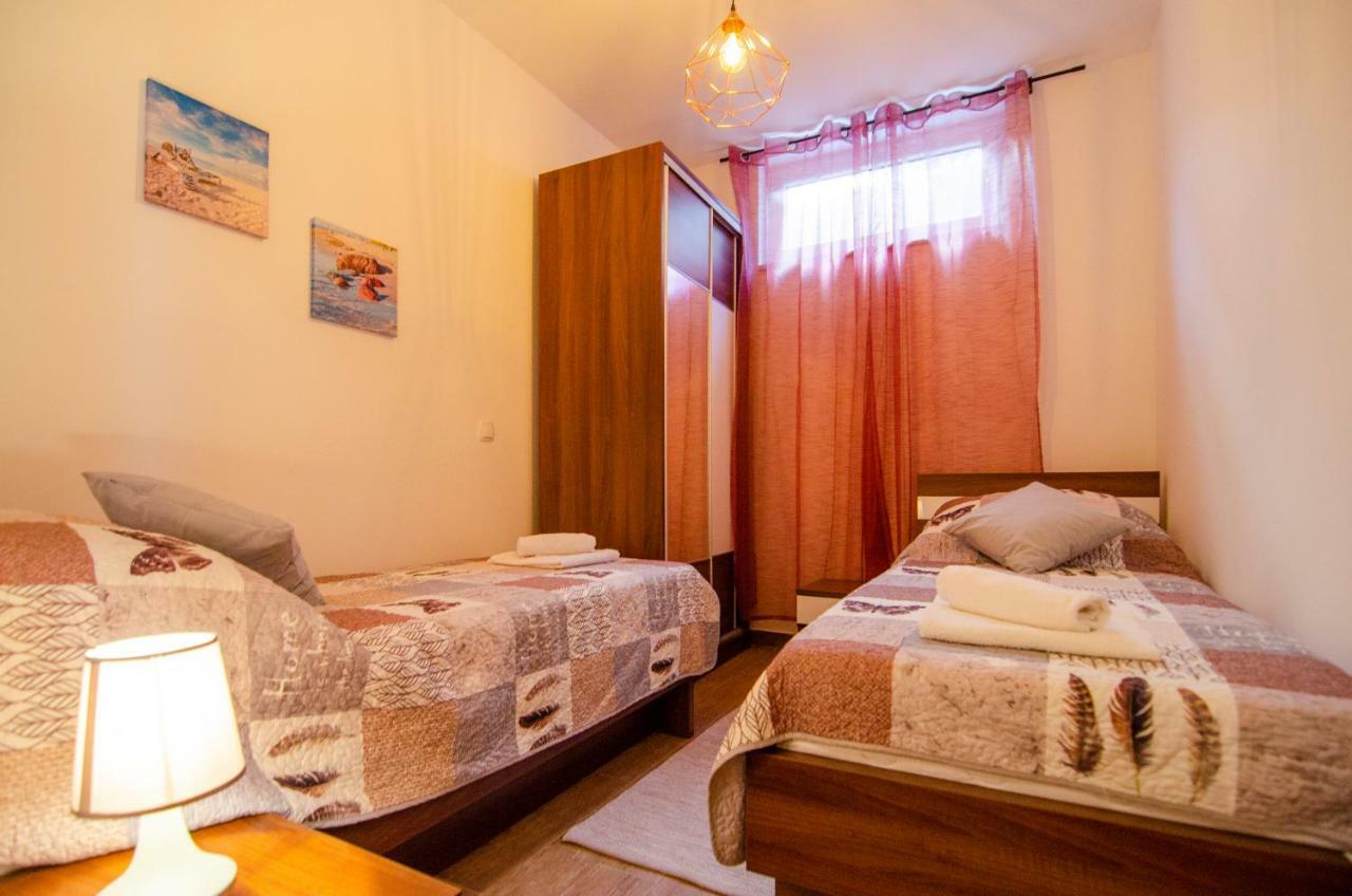 Apartments Sara 4 Bol Extérieur photo