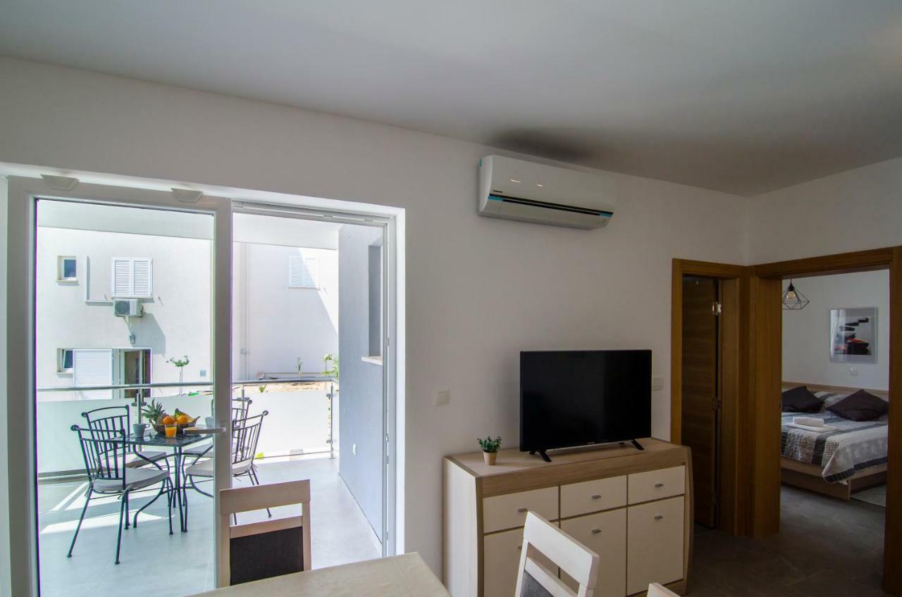 Apartments Sara 4 Bol Extérieur photo